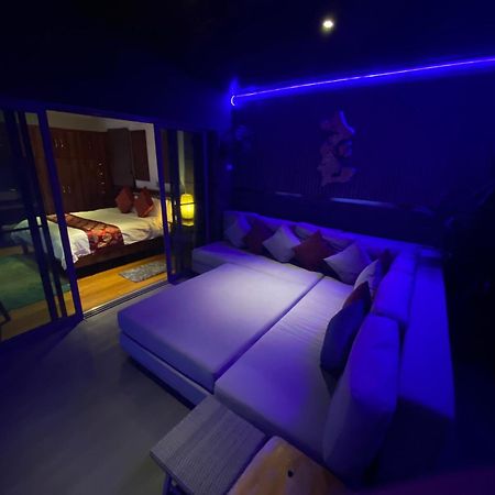 לאמאי ביץ' Stunning Villa With Ocean Views And Free Car מראה חיצוני תמונה