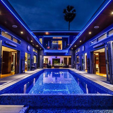לאמאי ביץ' Stunning Villa With Ocean Views And Free Car מראה חיצוני תמונה