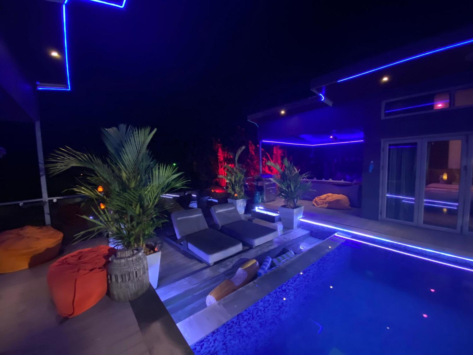לאמאי ביץ' Stunning Villa With Ocean Views And Free Car מראה חיצוני תמונה