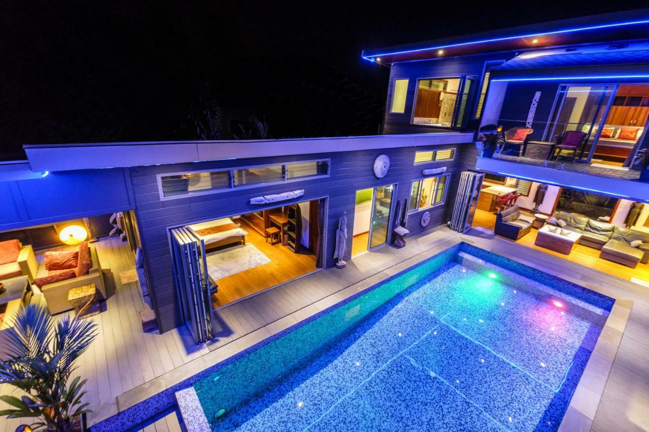 לאמאי ביץ' Stunning Villa With Ocean Views And Free Car מראה חיצוני תמונה